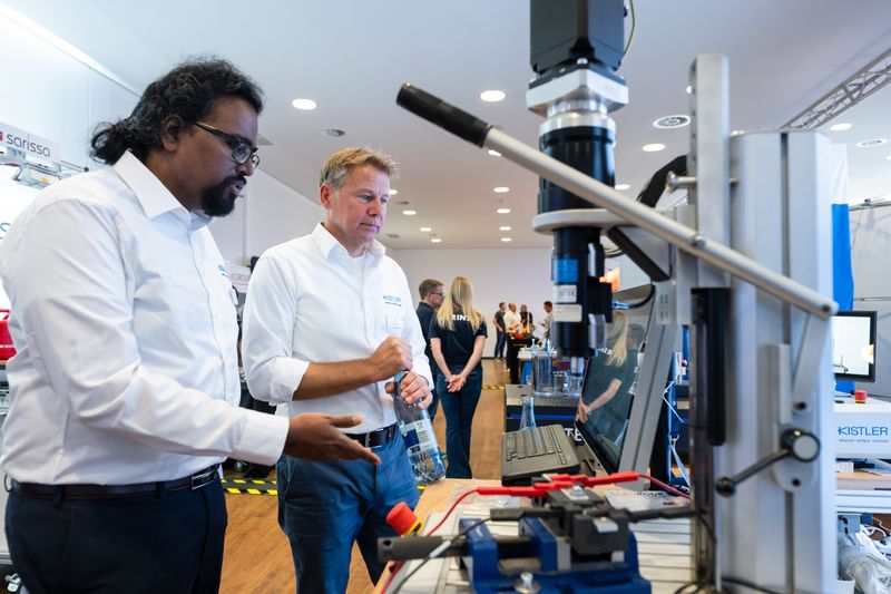 Die Schraubtec bietet Besuchern die Gelegenheit, Schraubtechnik hautnah zu erleben. (Bild: PHOTOVISION-DH GmbH)