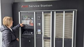 Immer mehr Kunden nutzen bei Schwaba in Augsburg die Servicestation, um ihren Wagen zur Wartung oder Reparatur abzugeben.  (Bild: Rosenow – VCG)