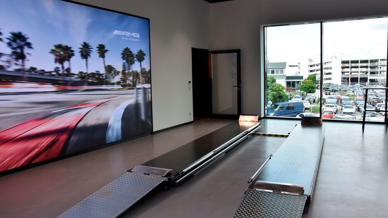 Nebenan befindet sich die Direktannahme. (Bild: Simon – »kfz-betrieb«)