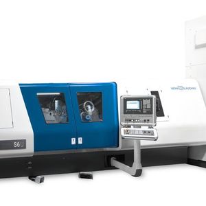 Universalschleifmaschine der Wema Glauchau mit integriertem Werkzeugwechsler zur hochpräzisen Komplettbearbeitung komplexer Werkstücke in nur einer Aufspannung.