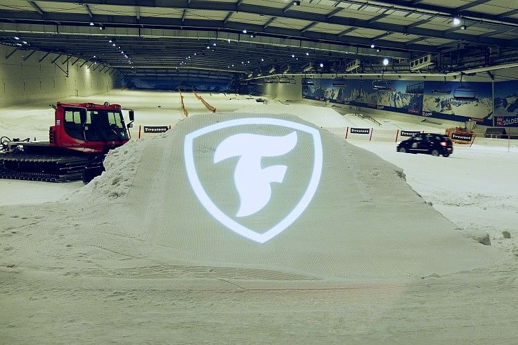 Auf einer Skipiste? Nun, eigentlich war es die Skihalle „Snow Dome“ im niedersächsischen Bispingen. (Foto: Rosenow)