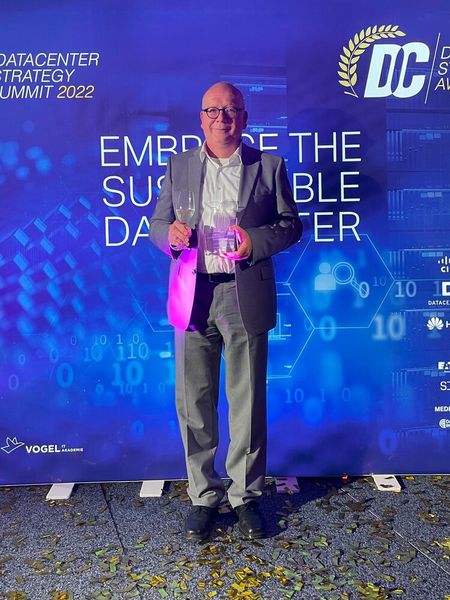 Freute sich über den Award in der Kategorie „Efficiency“: Stefan Schleyer, Product Owner Digital Portal, SKF GmbH (Bild: Vogel IT-Medien GmbH)