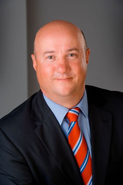 Daimler-Gesamtbetriebsratsvorsitzender Michael Brecht: „Tendenziell nimmt aus unserer Sicht der Anteil von Dienstleistungs- und Wissensarbeit zu und die Anteile von Administration und einer Produktion eher etwas ab.“ (Bild: IG Metall)