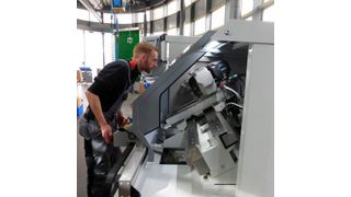 Das neue Design der GDW C 280Z bietet ein leichtes Handling sowie einen übersichtlichen Arbeitsraum. (GDW Werkzeugmaschinen)