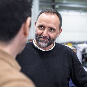 Operations Director Alonso Marquez ist verantwortlich für einen reibungslosen Produktionsablauf bei Mespack.(Bild:  Franke GmbH)