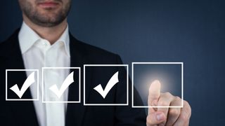 Um die Digitalisierung voranzubringen, werden neue Gesetzesvorhaben künftig auf ihre Digitaltauglichkeit überprüft (Bild: Dominik Neudecker – stock.adobe.com)