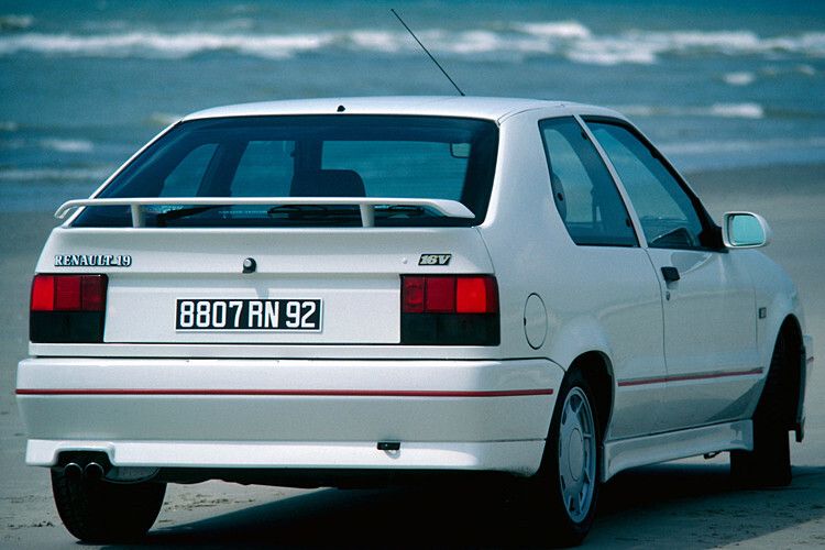 Seinen Antrieb übernahm ein 1,8-Liter-Vierzylinder-Ottomotor mit 99kW/135 PS. (Foto: Renault)