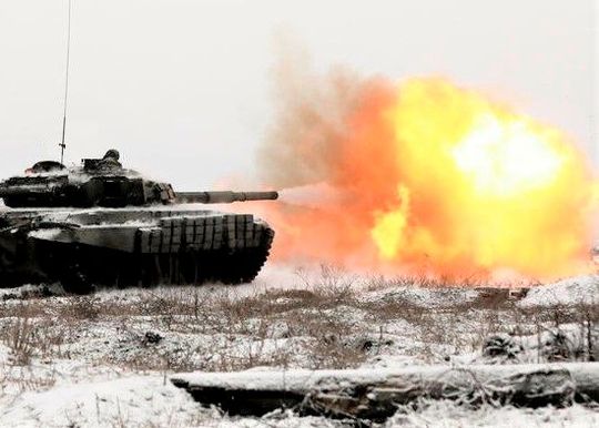 Harte Schläge tauschen die Ukraine und Russland im herrschenden Konflikt aus. Doch unsere Wirtschaft wird dabei auch getroffen. Experten sprechen von Konjunkturrückgängen und Jobverlusten. Hier ein Statement.(Bild:  V. Volkowitsch)