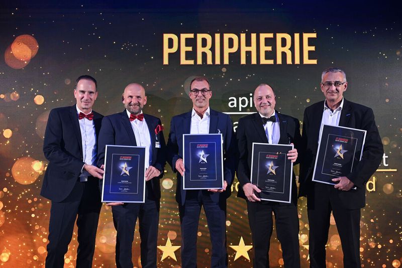 Die Gewinner der Kategorie „Peripherie“: Michael Puls und Tom Kompes, Littlebit (Gold), Andreas Printz, api (Platin), Sven Buchheim, bluechip (Gold) und Volker Mitlacher, Systeam (Gold) (Bild: Hannes Magerstädt)