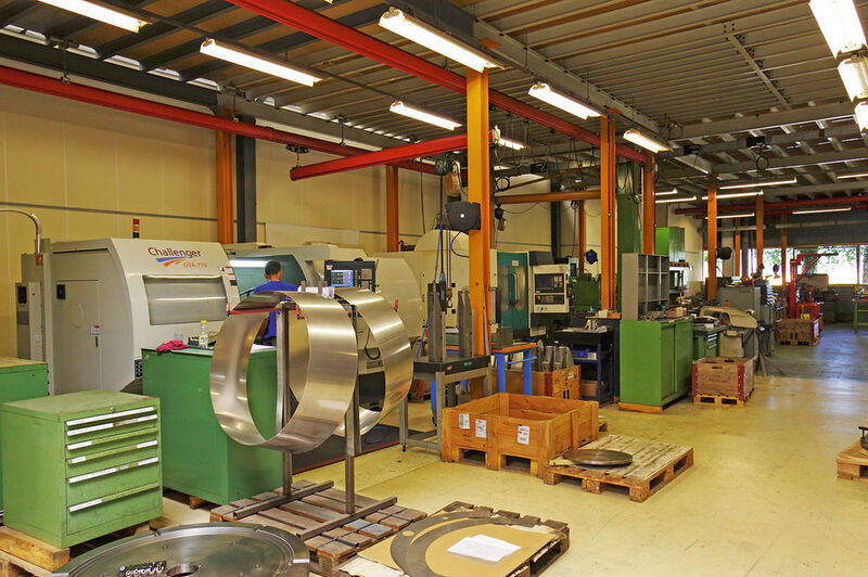 Atelier dédié  à la fabrication des outillages et à la formation des apprentis polymécaniciens. (MSM)