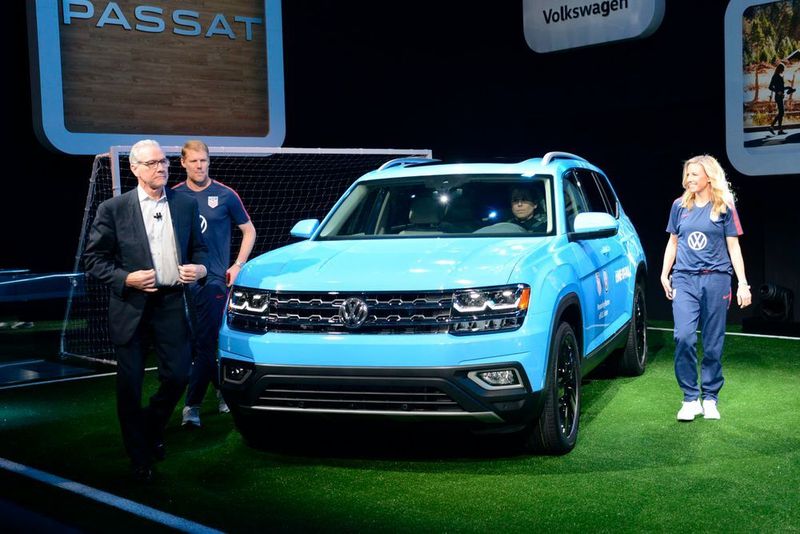Übrigens ist VW der einzige deutsche Hersteller, der sich in Detroit zeigt. (NAIAS)