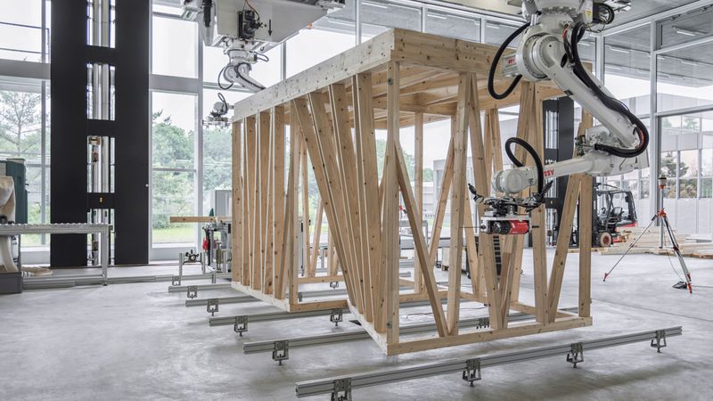 Obwohl die Einführung von Robotik und Automatisierung im Vergleich zu anderen Branchen noch hinterherhinkt, steht der Einsatz von Robotik im Bauwesen vor einer schnellen Expansion. (Bild:  Gramazio Kohler Research/ETH Zürich)