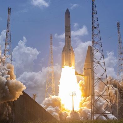 The Ariane 6 can be modularly adapted to any mission—either with two or four boosters and a variable payload fairing length. (Image:ESA-M. Pedoussaut)