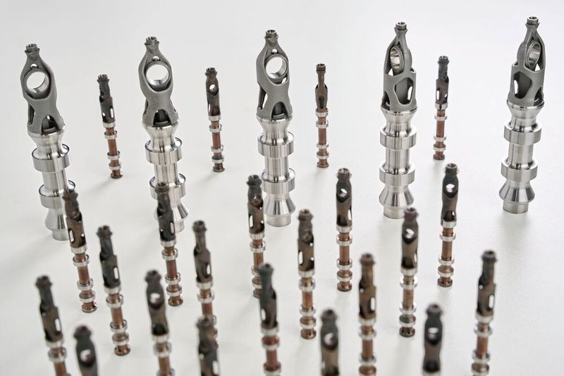 Divers modèles de tiroirs de vannes hydrauliques. (Source : Fritz Studer AG)