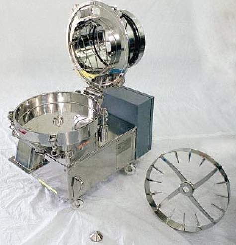 Der Circle Feeder ist ein Feststoffdosiereinrichtung auch für die pharmazeutische Industrie oder andere Reinraum-Anwendungen. Ihr nach Angaben des Herstellers einzigartiges Venusmuschel-Design unterstützt den Anwender bei den notwendigen Reinigungsvorgängen. (Archiv: Vogel Business Media)