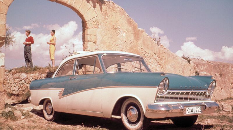 Wirtschaftswunder-Glamour – Der Ford Taunus 17 M trat ab 1957 gegen den Opel Rekord an.  (Bild: Ford)