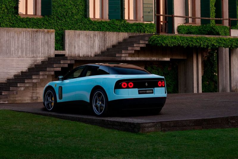 Eine Auspuffanlage gibt es beim Luce nicht. Dennoch erleben die Insassen beim Beschleunigen eine emotionale Klangnote. (Bild: Ferrari)