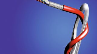 In diesen Miniaturkabeln werden metallische  Litzenleiter mit Einzeldrahtdurchmessern von gerade einmal 16 µm, also 0,016 mm, verarbeitet. (Bild: Ernst & Engbring)