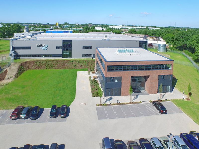 Seit November 2014 werden im neuen Edur-Werk in Kiel-Wellsee die Pumpen produziert. (Rainer Pregla)