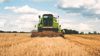 Die Landwirtschaft entwickelt sich rasant zu einer digitalisierten Branche. Schon heute nutzt mehr als jeder Zweite in der Branche digitale Lösungen. (Bild: gemeinfrei)