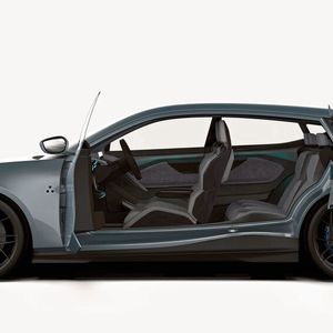 Der Verzicht auf B-Säulen erlaubt einen bequemen Einstieg in den Innenraum.(Bild:  Liux)