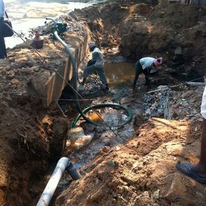 Leckage im Versorgungsnetz in Tiruvannamalai