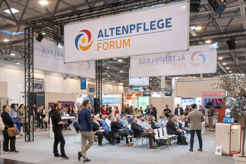 Die Themen in diesem Jahr handelten von Beruf und Bildung, IT und Management sowie anderen wichtigen Bereichen in der Pflege.  (© Guido Schiefer)