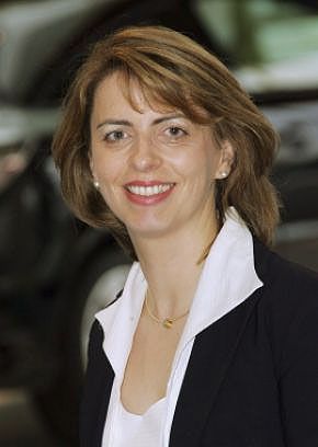 Opel-Vertriebsleiterin Imelda Labbé zum Thema Alltag und Elektroauto: „Der Kunde will kein Risiko, er benötigt Alltagstauglichkeit und er will zudem auch Fahrspaß.“ Bild: Opel (Archiv: Vogel Business Media)