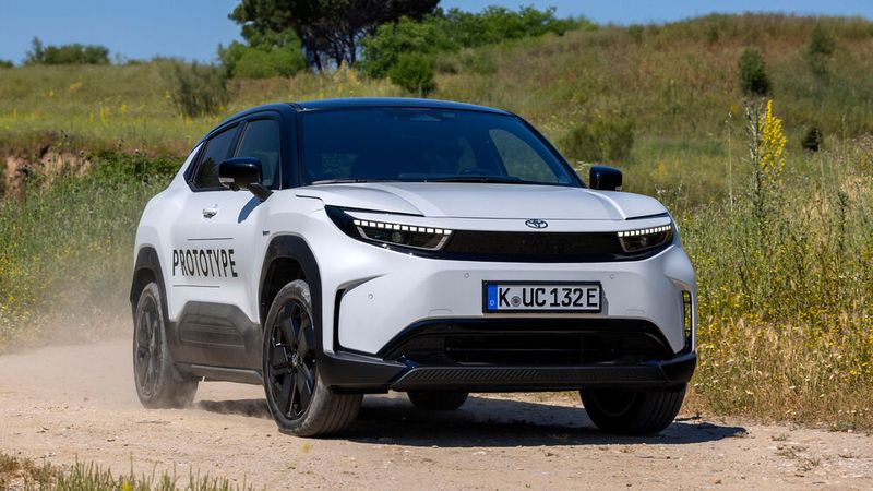 Der Elektro-SUV ist zu Preisen ab knapp 30.000 Euro bestellbar und soll in der zweiten Jahreshälfte ausgeliefert werden. (Bild: Toyota)