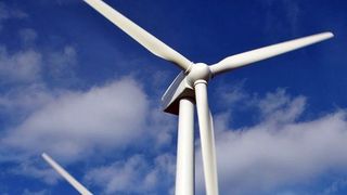 Die Schuler-Windkraftanlagen haben eine Nennleistung von 2,7 Megawatt und sind für den Einsatz in Zonen mittlerer Windgeschwindigkeiten ausgelegt.  Bild: Schuler (Archiv: Vogel Business Media)