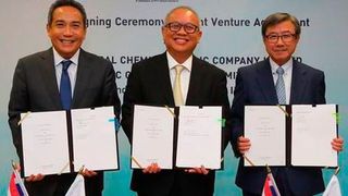 Supattanapong Punmeechaow, President & CEO of PTT Global Chemical; Patiparn Sukorndhaman, Chairman of the Board of Directors of Tocgc; and Tsutomu Tannowa, President & CEO, Mitsui Chemicals sign the joint venture agreements.  (PTT Global Chemical)