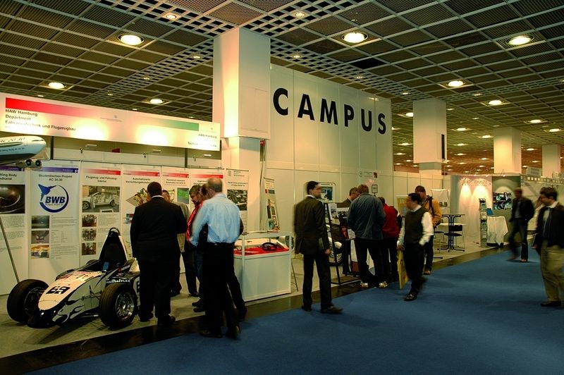 Auf der Sonderfläche Campus zeigen Hochschulen Forschungsergebnisse und Entwicklungen aus dem Werkzeug- und Formenbau. Bild: Demat (Archiv: Vogel Business Media)