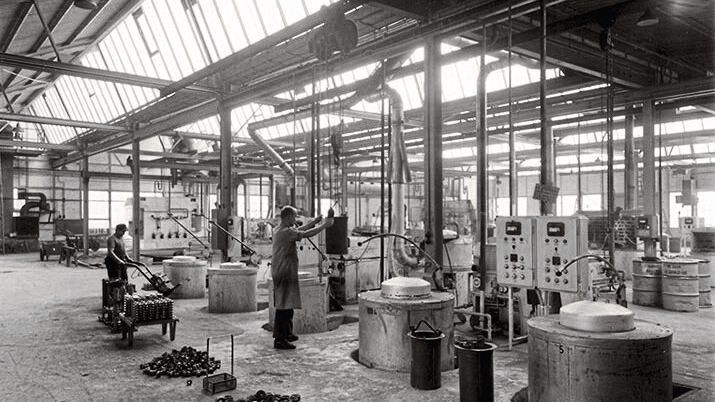 Bereits 1926 zog der Konstrukteur Dr. Rudolf Slaby mit seinen Slaby-Behringer Elektro-Fahrzeugen in die neue Filiale des Zweitaktmotoren-Produzenten Jörgen Skafte Rasmussen (DKW) ein. Das war der Grundstein für das zum 1. Januar 1928 neu gegründete Werk „Zschopauer Motorenwerke J. S. Rasmussen AG, Werk Spandau – DKW Automobilfabrik“. (Bild: Motorworld)