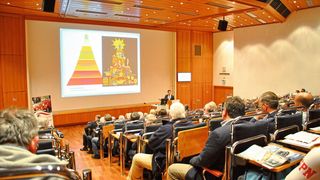 Der Oldtimerkongress am 13. April in Essen bietet jede Menge Wissenswertes für Klassiker-affine Kfz-Betriebe. (Bild: Dominsky – »kfz-betrieb«)