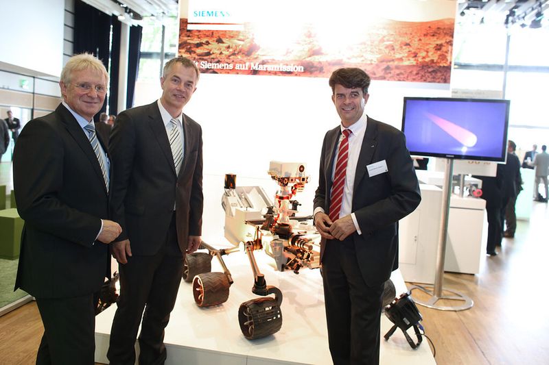 Ein Herzstück der Ausstellung beim Zukunftsdialog war der Nachbau eines Mars-Roboters, den die NASA mit Hilfe von Siemens-Simulationstechnik für den Ernstfall getestet hat. (Bild: Siemens)