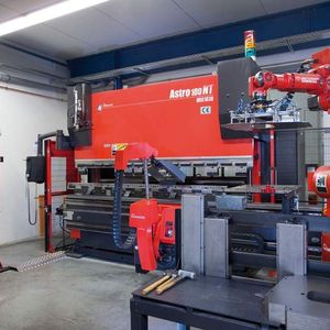 Der Bielefelder Blechbearbeiter Dreeskornfeld verfügt über einen hochmodernen Maschinenpark.