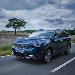 Kia bringt mit dem Niro ein Hybrid-SUV auf den Markt.