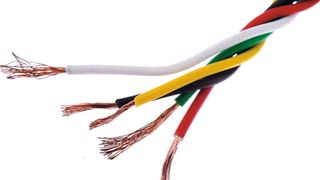 Anschlusstechniken: Viele Steckverbinderhersteller richten ihr Augenmerk auf einfache Handhabung, werkzeuglose Konfektion und umfangreiche Schulungsmaßnahmen bei ihren Produkten (Bild: RS)