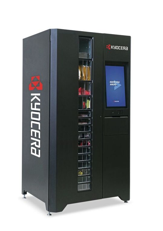 Die Werkzeugmanagementlösung «CC945», die für mehr Transparenz im Werkzeugbetrieb sorgen soll.(Bild:  Kyocera)
