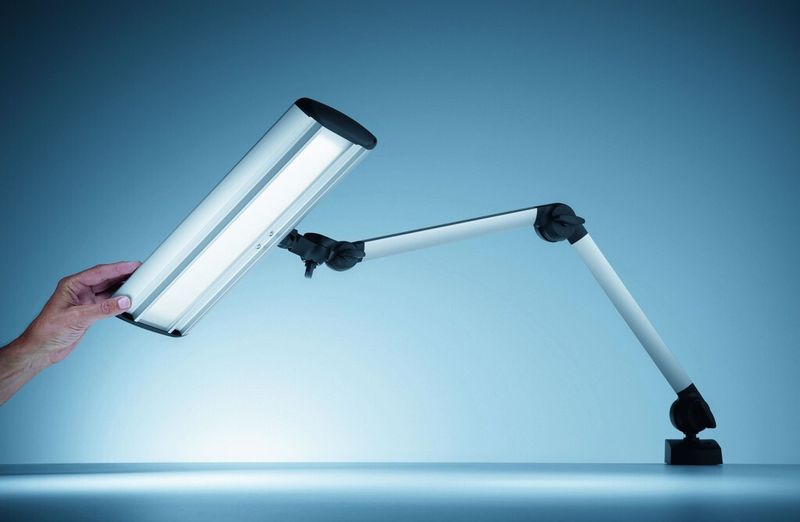 Die Taneo gibt es als Gestängeleuchte mit großem Aktionsradius oder... (Bild: Waldmann)