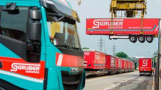 Gruber Logistics aus Auer (Südtirol) fördert unter anderem mit seiner Teilnahme am EU-Projekt „ESEP4Freight“ die Verlagerung des Güterverkehrs von der Straße auf die Schiene. (Bild: Gruber Logistics)
