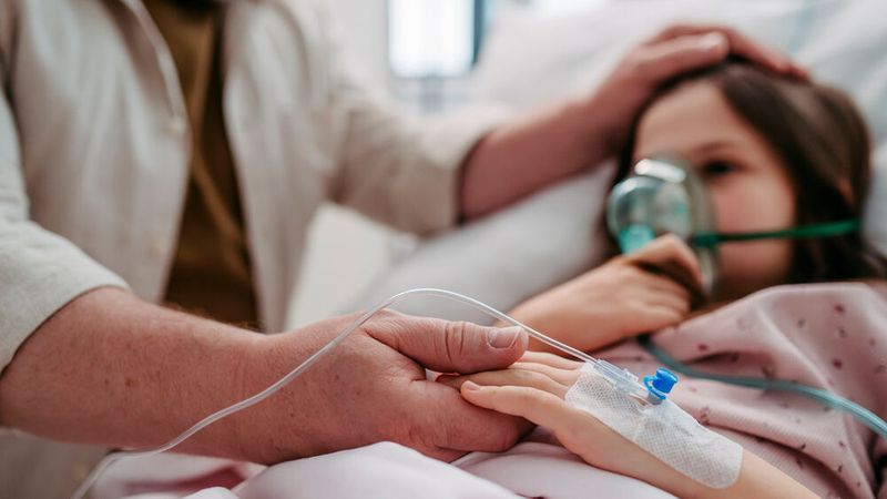 Im NUM-Projekt RAPID sollen Routinedaten aus der Erwachsenen- und Kinder-Intensivmedizin zusammengeführt werden.(Bild: ©  Halfpoint – stock.adobe.com)