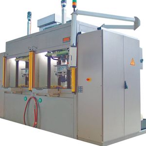 Bild 2: ECM-Anlage der Baureihe EWS mit zwei Arbeitsstationen.