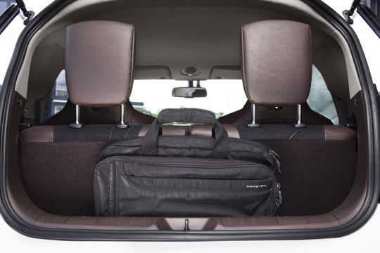 In den eigentlichen Gepäckraum passt nämlich nicht viel. (Archiv: Vogel Business Media)