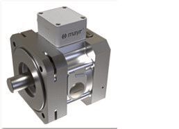 Roba-Topstop, das modulare Sicherheitsbremssystem für A-Lager-seitigen Servomotorenanbau, hält die Z-Achse in jeder beliebigen Position sicher – auch bei demontiertem Servomotor. (Bild: mayr® Antriebstechnik)