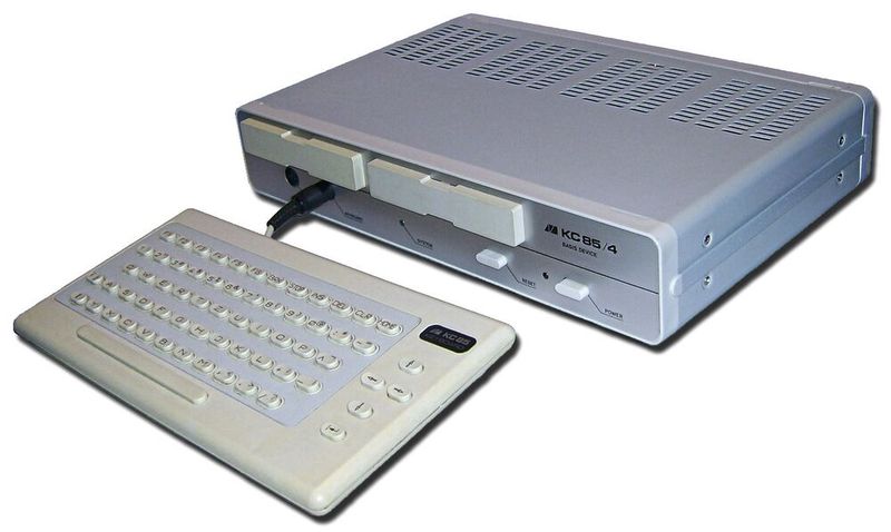 Der KC 85/2, ein Heimcomputer, der in der DDR vom VEB Mikroelektronik 