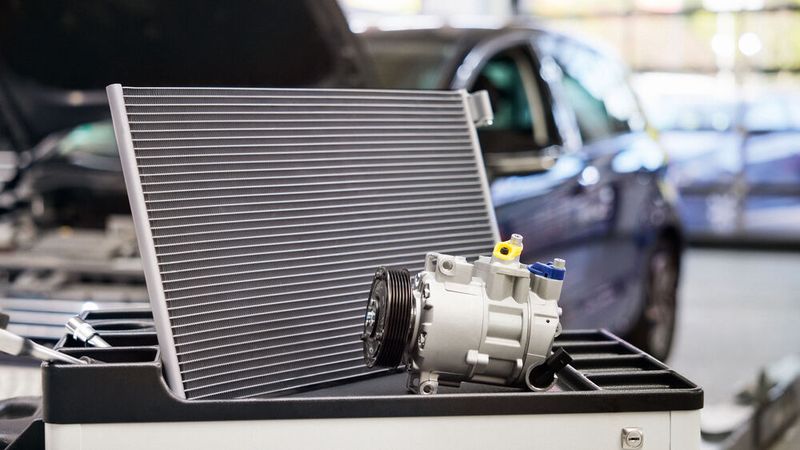 Bosch bietet seit Kurzem neben Serivcestationen auch Ersatzteile für Klimaanlagen an. (Bild: Bosch)