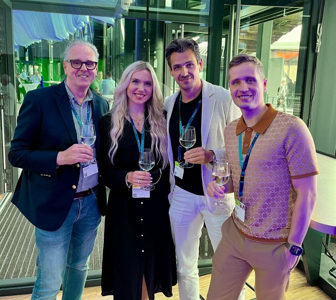 (v. l.) Thomas Marx (Ratiodata), Lydia Hundsdürfer (Vogel IT Akademie), Raik Wehser (Kyndryl) und Dennis Meier (Ratiodata) (Bild: Vogel IT-Medien GmbH)