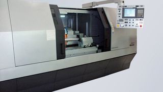 Mit der Baureihe OGM EX III/NC III stellt Okamoto zuverlässige und präzise arbeitende Rundschleifmaschinen zur Verfügung, die speziell für schwer zerspanbare Werkstoffe eingesetzt werden können. (Bild: Okamoto)