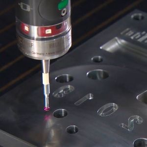 The workpiece to be ground is scanned from its highest point to its lowest point. The data then provides the basis for avoiding the usual air grinding.(Source:  Okamoto)